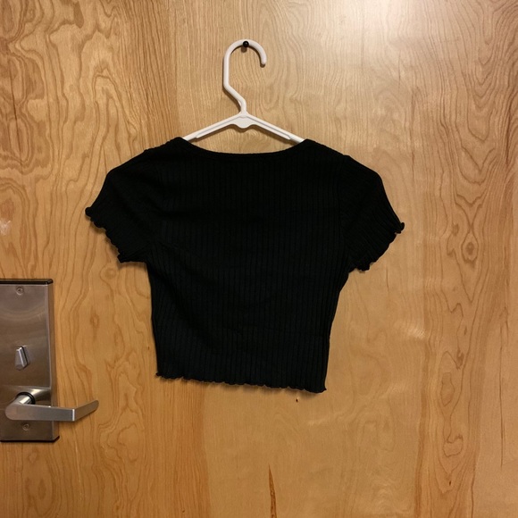 Crop top - Picture 3 of 3